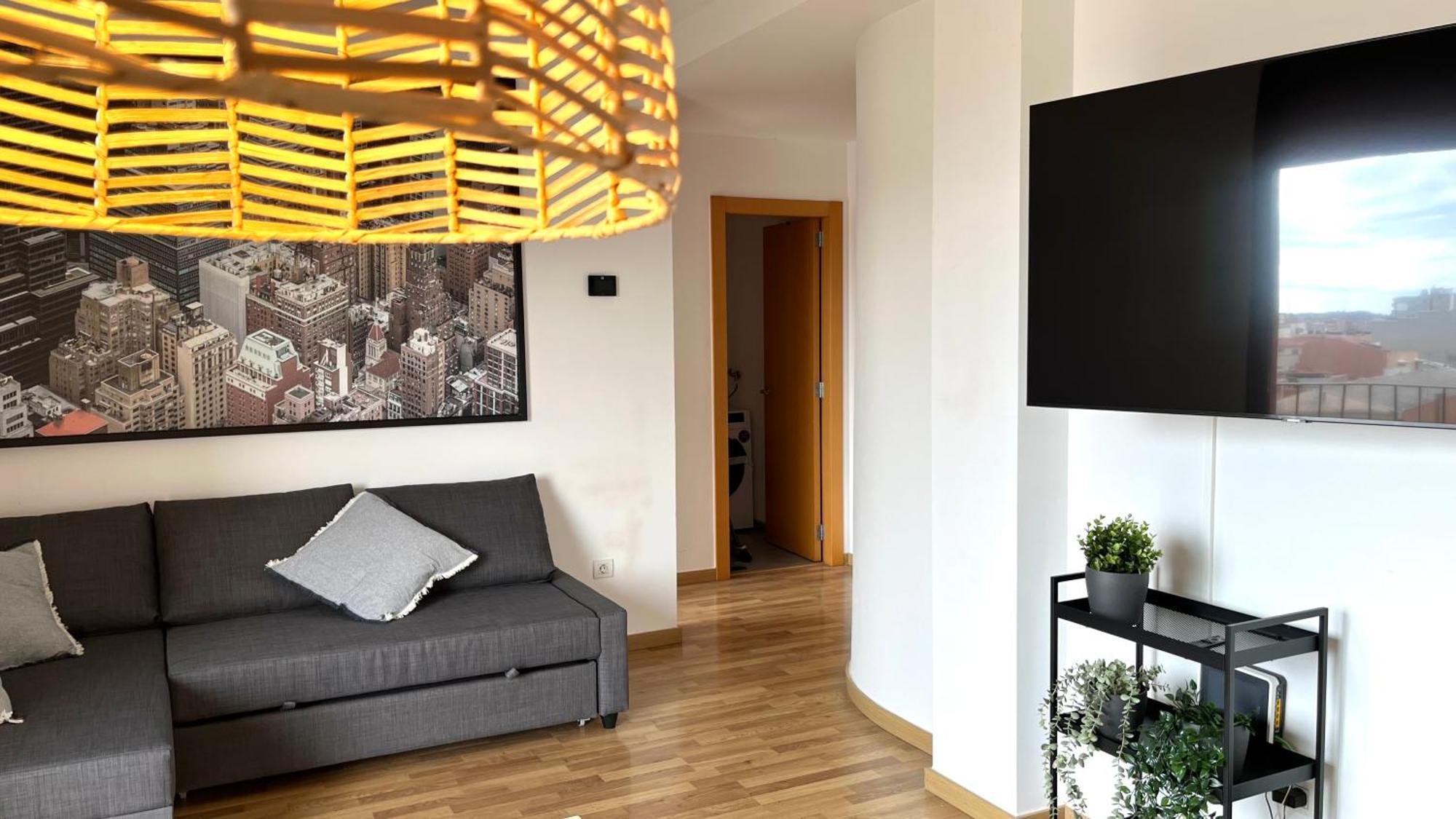 Apartamento Con Terraza By Prestigi テラサ エクステリア 写真