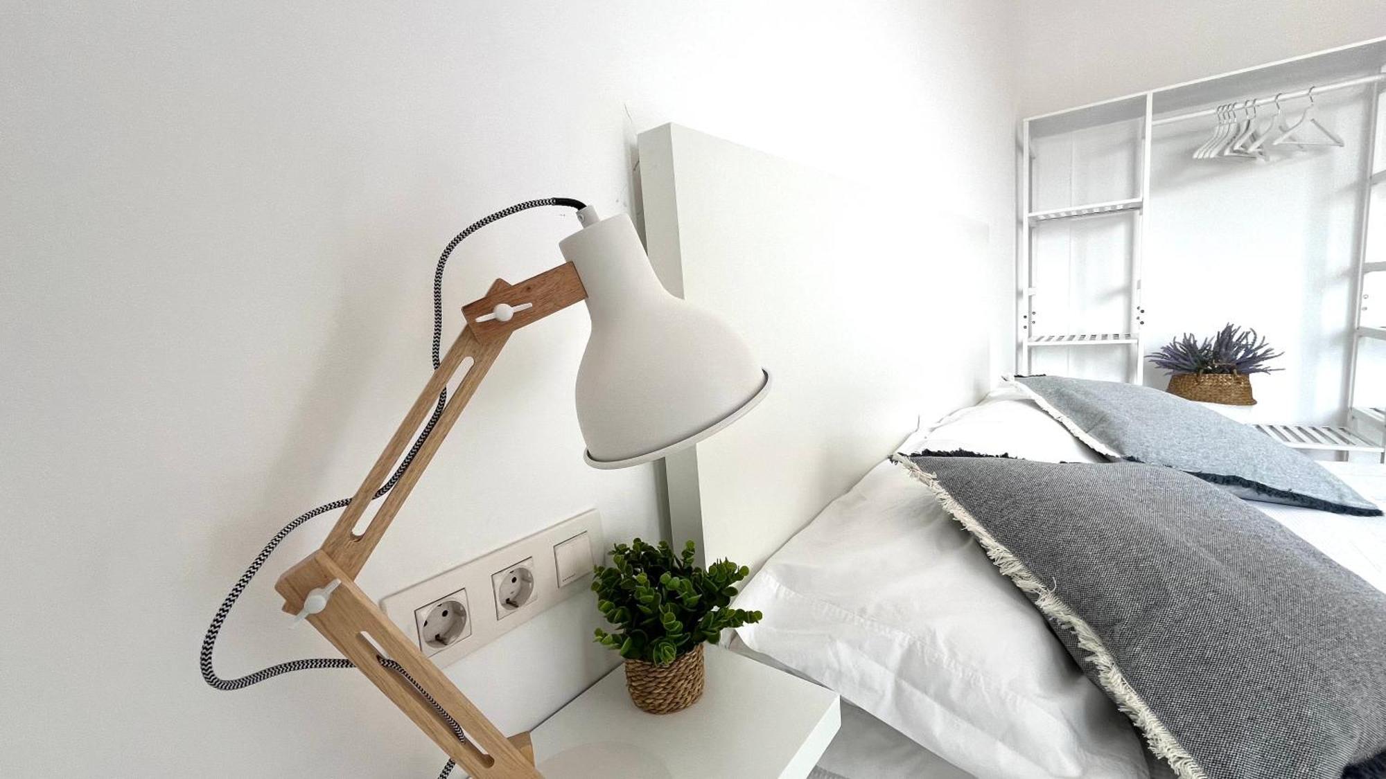 Apartamento Con Terraza By Prestigi テラサ エクステリア 写真