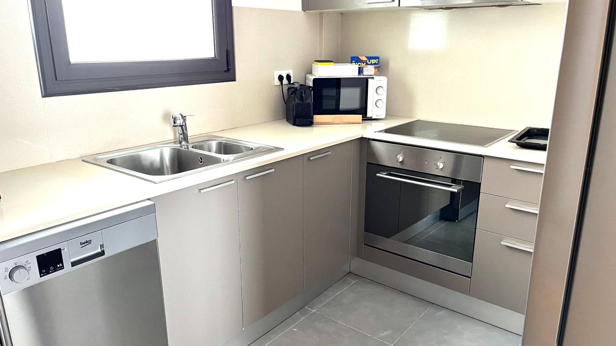 Apartamento Con Terraza By Prestigi テラサ エクステリア 写真